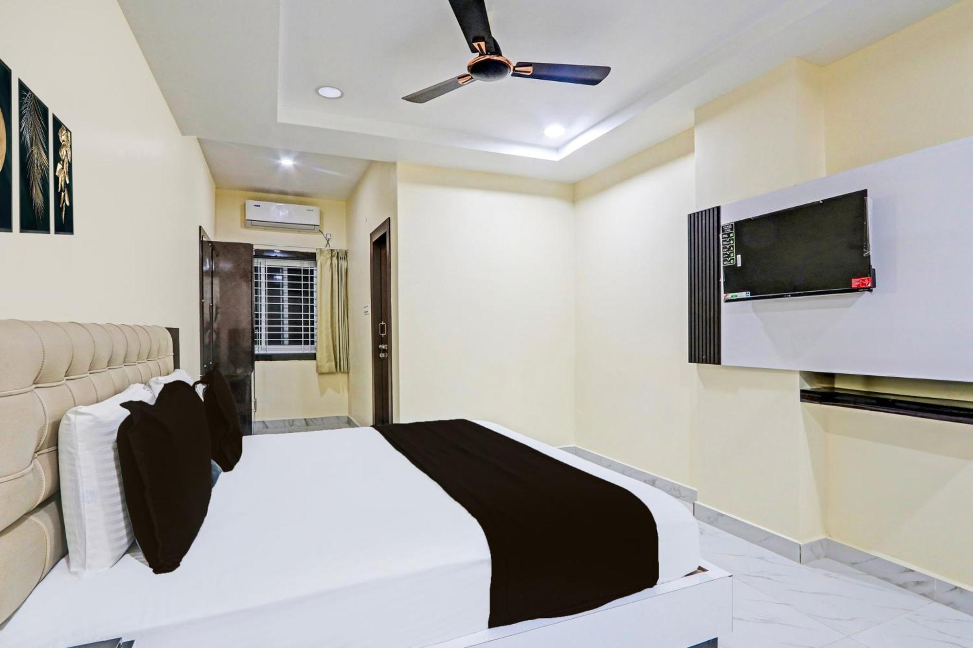 Kottapalli Super Hotel O Sri Vishnu Residency מראה חיצוני תמונה